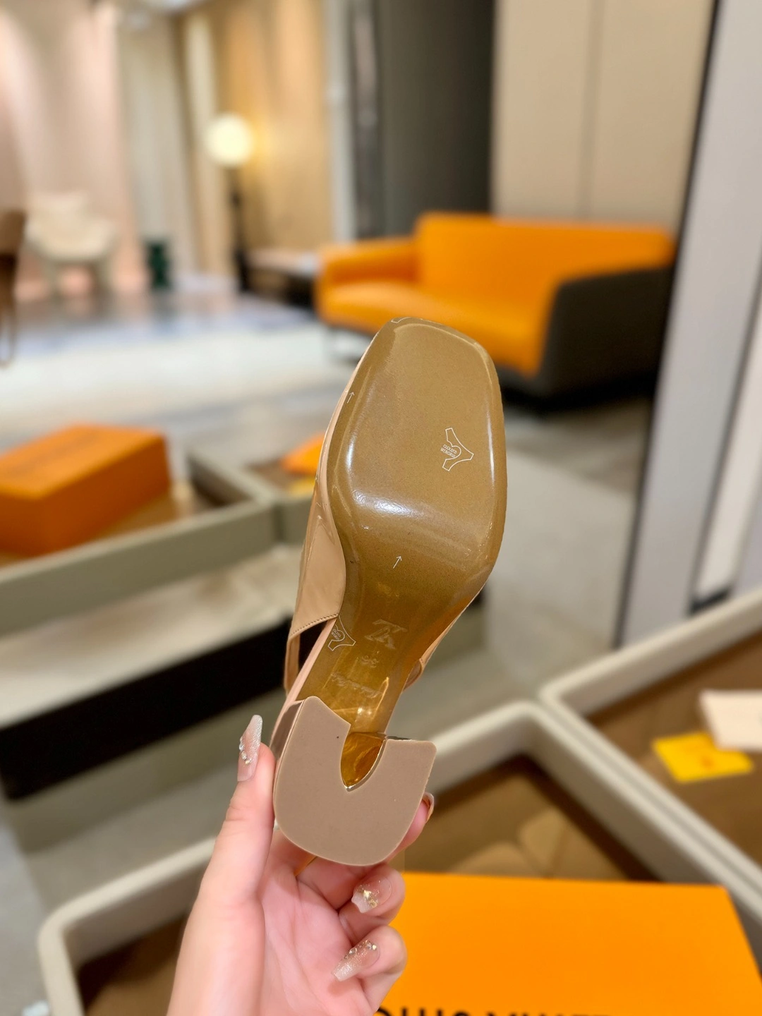 COCO-- 8V 1AGUJP Calfskin goatskin Heel height：8.5CM item:E-X158D4123